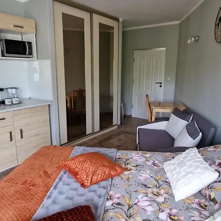 Apartment Hexagon Nr 25 *